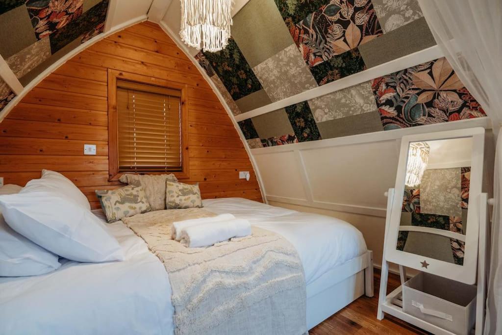 Robin Nest - Cosy Shepherd'S Hut Hideaway 卡林顿 外观 照片