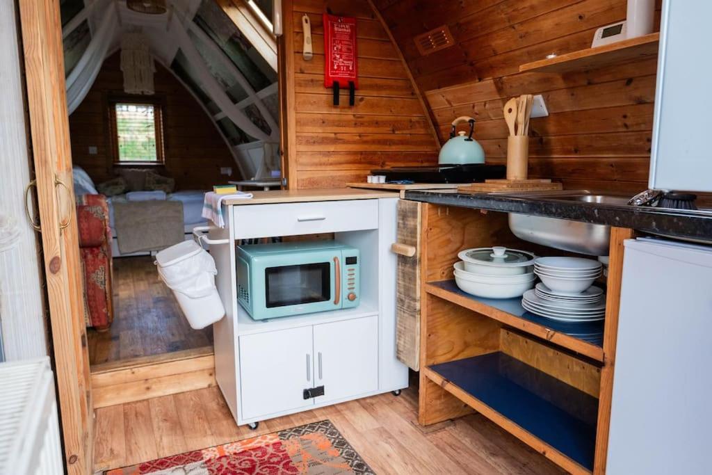 Robin Nest - Cosy Shepherd'S Hut Hideaway 卡林顿 外观 照片